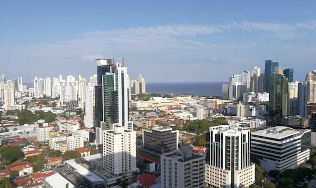 Fitch Ratings cambia perspectiva de negativa a Estable y mantiene calificación de Panamá en BBB-