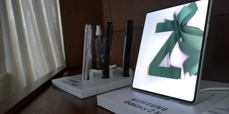 El Galaxy Z Fold3 y Galaxy Z Flip3 ya están disponibles en Panamá en su etapa de preventa
