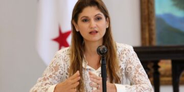 Canciller panameña anuncia gira de trabajo para promover Panamá en Asia