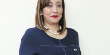 Designan nueva directora de la Unidad de Análisis Financiero