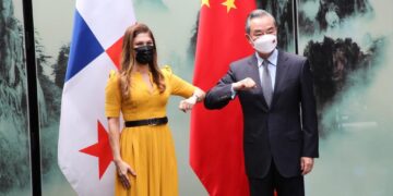 Tras visita de la canciller panameña, China inspeccionará virtualmente plantas para exportar puerco, pollo y mariscos