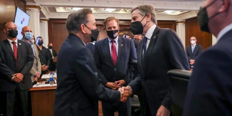 Cortizo aprovecha visita de Blinken para trata tema de la renegociación del Tratado de Promoción Comercial con Estados Unidos