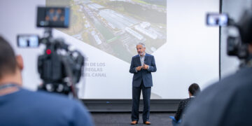 El Canal de Panamá planea invertir un estimado de US$2 mil millones en proyectos de agua