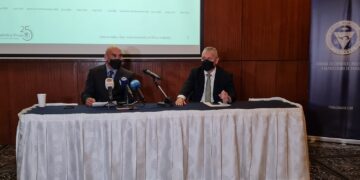 Panameños confían en que la situación de la economía mejorará, pero no que puedan obtener empleo