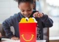 McDonald’s lanza una nueva colección de juguetes 100% sustentables en su Cajita Feliz