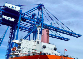 Puerto de Manzanillo en Panamá adquiere dos nuevas grúas pórtico super post-Panamax