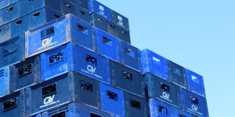 Cervecería Nacional inicia una campaña masiva de recolección de botellas