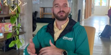 Yummy el superapp de entregas a domicilio de comida, supermercado,  productos  y de servicios  