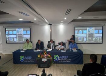 Empresa salvadoreña Telefónica la única que se presenta a precalificación por la concesión de Digicel