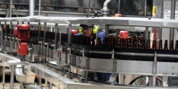 Meta de la Cervecería Nacional es utilizar sólo 2,5 litros en la producción de cada cerveza