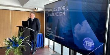 Subida de tasas seguirán en el 2023, pero se espera que a menor ritmo