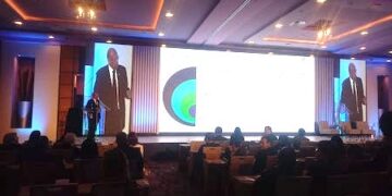 Ministro Alexander: «No es una tarea fácil Espero se puedan tomar las medidas que ayuden a poder cumplir con la meta fiscal»