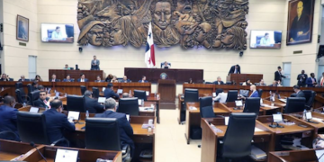 Aprueban en tercer debate contrato minero el Estado recibiría US$770 millones este año