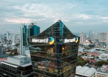 Mercantil culmina fusión con CapitalBank