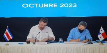 Panamá y Costa Rica acuerdan paso expedito de migrantes por frontera de ambos países