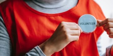 Casi 600 jóvenes se benefician del proyecto Voces Futuras de LLYC Fundación