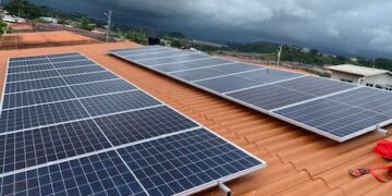Panamá aumenta los incentivos para el uso de paneles solares eliminando el impuesto de importación