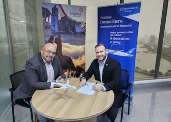 Promtur Panamá y la aerolínea AIR Europa renuevan acuerdo de promoción