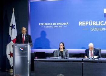 Gobierno de Panamá le dice a las calificadoras que cumplirán con el limite de déficit fiscal