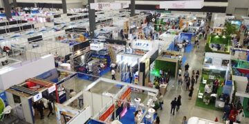 Unas 750 empresas de 30 países se reúnen esta semana en Expocomer