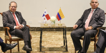 Presidentes de Panamá y Colombia  exploran la interconexión eléctrica y hablan de la migración ilegal en primera reunión bilateral