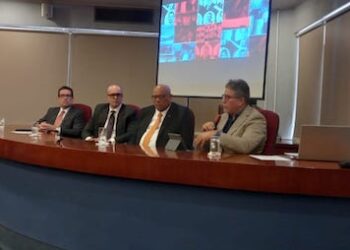 Banqueros dan detalles del Congreso Hemisférico para la Prevención del Blanqueo de Capitales y FT