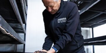 Café panameño de la familia Lamastus impone nuevo récord mundial con el Geisha