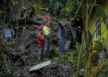 Declaran estado de emergencia nacional para atender zonas damnificadas en Panamá