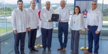 El Canal de Panamá entrega más de US$2.470 millones al tesoro nacional en 2024