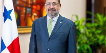 Javier Carrizo Esquivel reconocido como uno de los líderes con mejor reputación