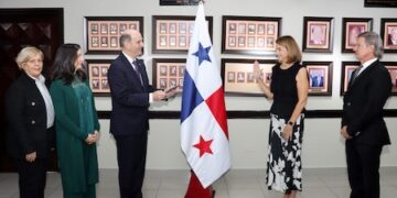 Juramentan nueva miembro de la junta directiva del Banco Nacional de Panamá