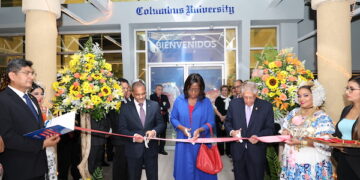 Columbus University celebró recientemente la inauguración de sus nuevas instalaciones y la obtención de acreditaciones clave para su carrera de Medicina y Cirugía.