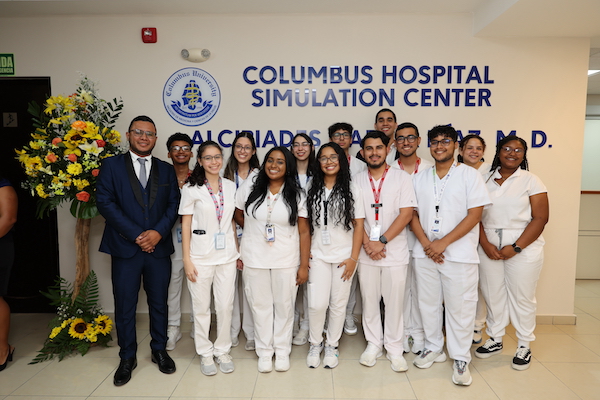 Columbus University celebró recientemente la inauguración de sus nuevas instalaciones y la obtención de acreditaciones clave para su carrera de Medicina y Cirugía.