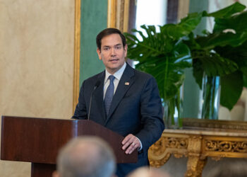 Marco Rubio insiste dice que no entiende porque deben pagar cuotas para transitar una vía que están obligados a defender