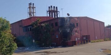 Reguladores eléctricos inspeccionan planta eléctrica que causó el apagón general