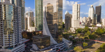 BAC: Innovación, sostenibilidad y liderazgo regional en la presentación de resultados financieros 2024