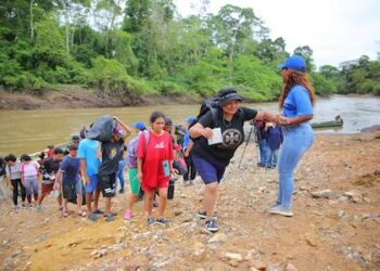Panamá le dará permisos humanitarios a los migrantes deportados de EEUU