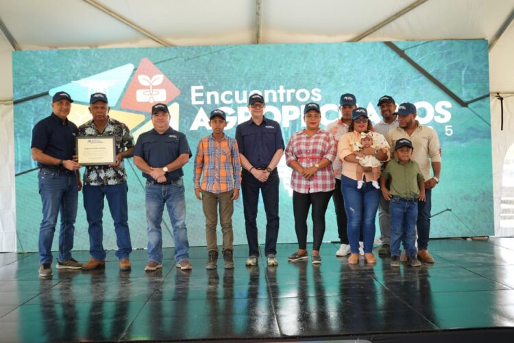 Banconal impulsa el desarrollo agropecuario sostenible en Bocas del Toro