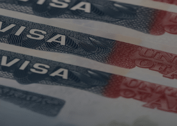 Aumentarán tarifas para visas de EEUU