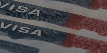 Aumentarán tarifas para visas de EEUU