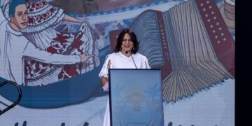 Canal de Panamá presenta 25 años de gestión panameña en una obra para la historia