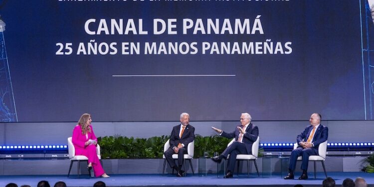Canal de Panamá presenta 25 años de gestión panameña en una obra para la historia