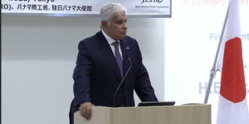 Presidente de Panamá destaca en Japón proyectos de infraestructura y la posible reapertura de la mina de cobre