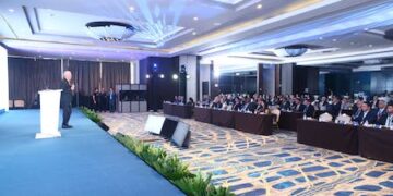 Canal de Panamá podría poner una parte de la inversión para desarrollar terminales portuarias en Pacífico y Atlántico