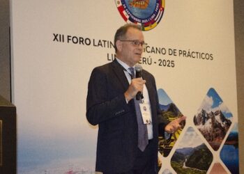 Prácticos panameños destacan liderazgo global en seguridad marítima y gestión del agua en Foro Latinoamericano