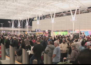 Qué está pasando en los aeropuertos de Estados Unidos y qué debes saber si viajas desde Panamá o América Latina