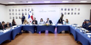 Gobierno instala la mesa de salario mínimo y sector privado pide una revisión que no afecte el empleo