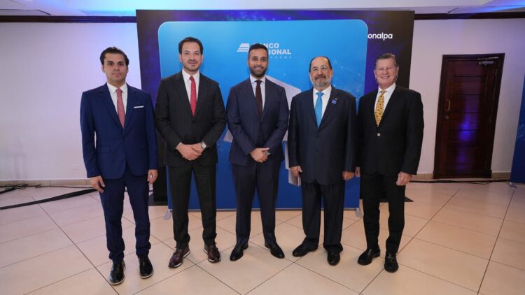 Banco Nacional de Panamá promueve la inversión estratégica en encuentro trascendental de alto nivel