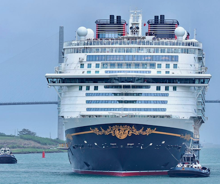 Disney rompe récord con el mayor crucero que ha transitado el Canal de Panamá