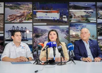 Panamá asume control de puertos y designa dos operadores tras quedar ejecutado el fallo contra Panama Ports